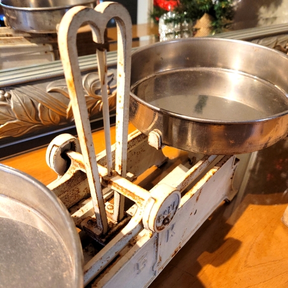 Antique ESKA 5k cast iron scale and brass weights. - Picture 4 of 16